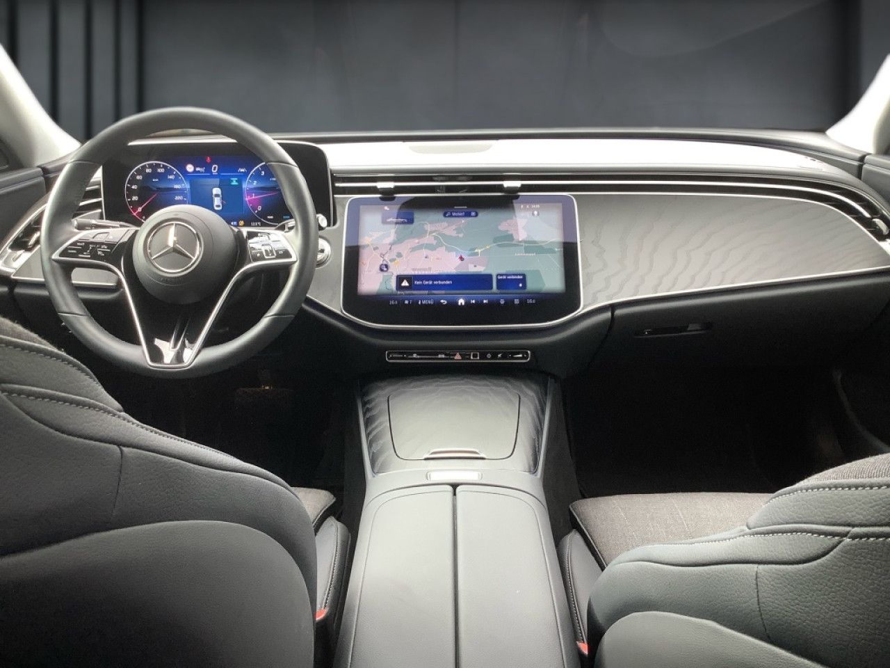 Mercedes-Benz E-Klasse – Bild 15