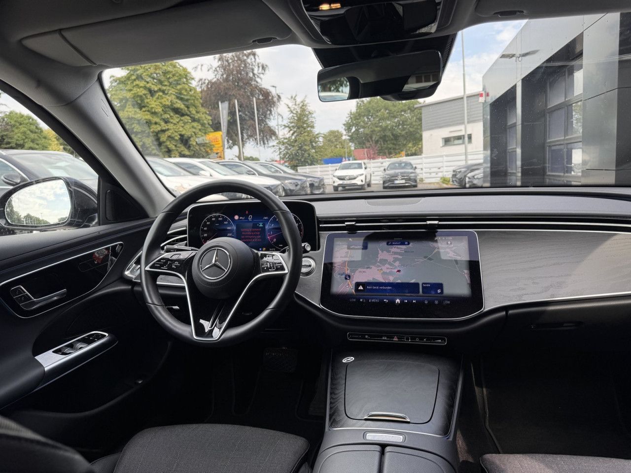 Mercedes-Benz E-Klasse – Bild 17