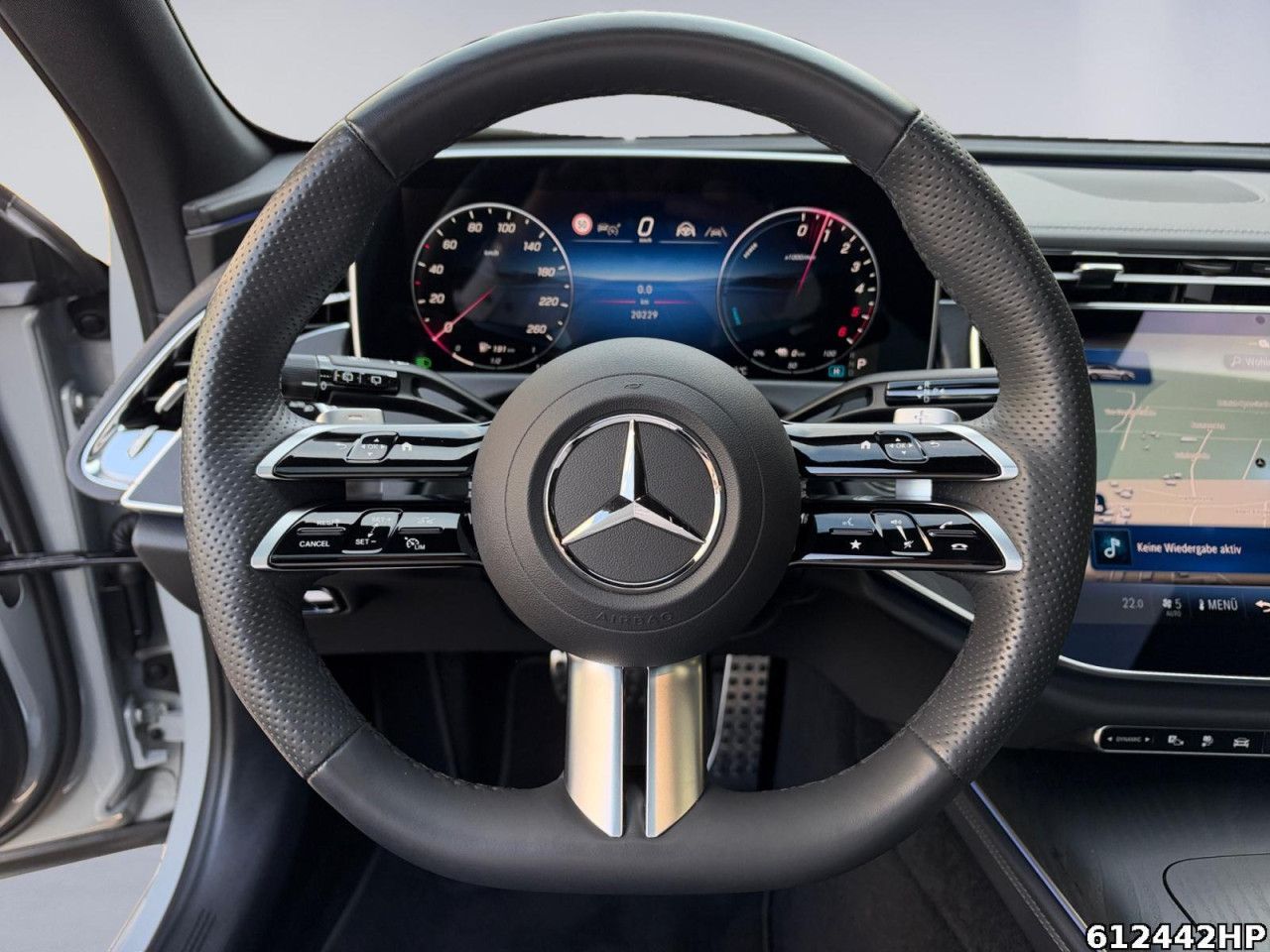 Mercedes-Benz E-Klasse – Bild 9