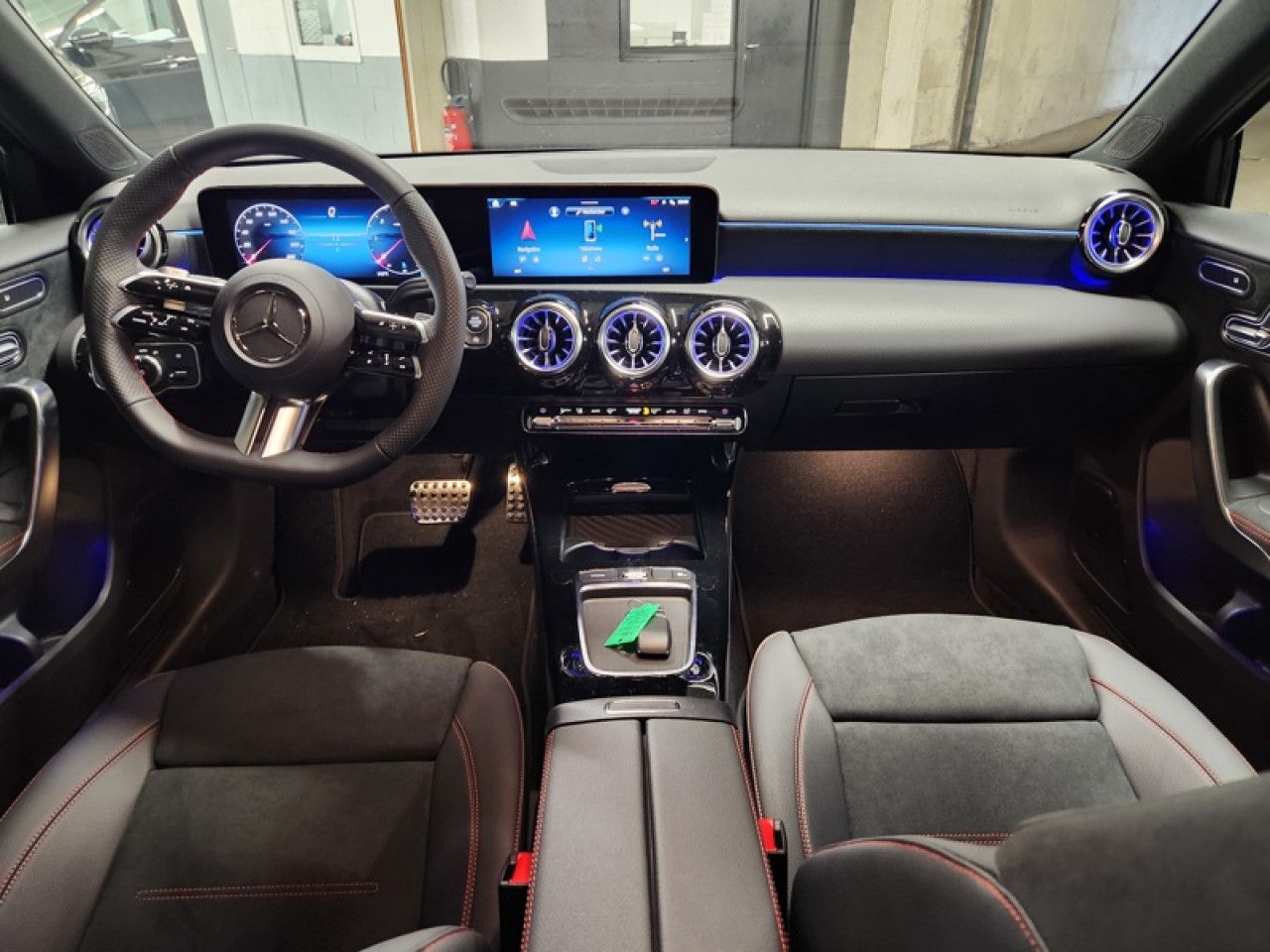 Photo du v&eacute;hicule 10 / 13