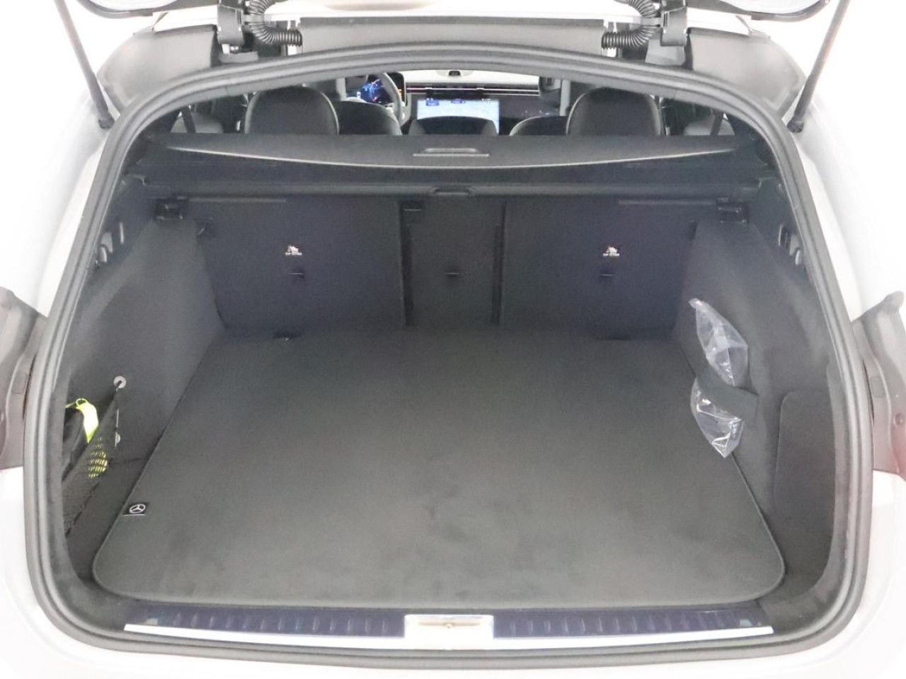 Mercedes-Benz E-Klasse – Bild 11