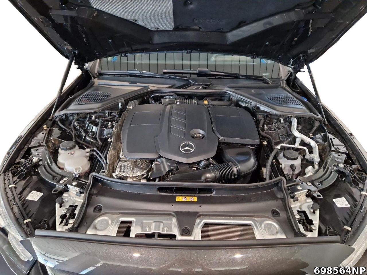 Mercedes-Benz E-Klasse – Bild 7