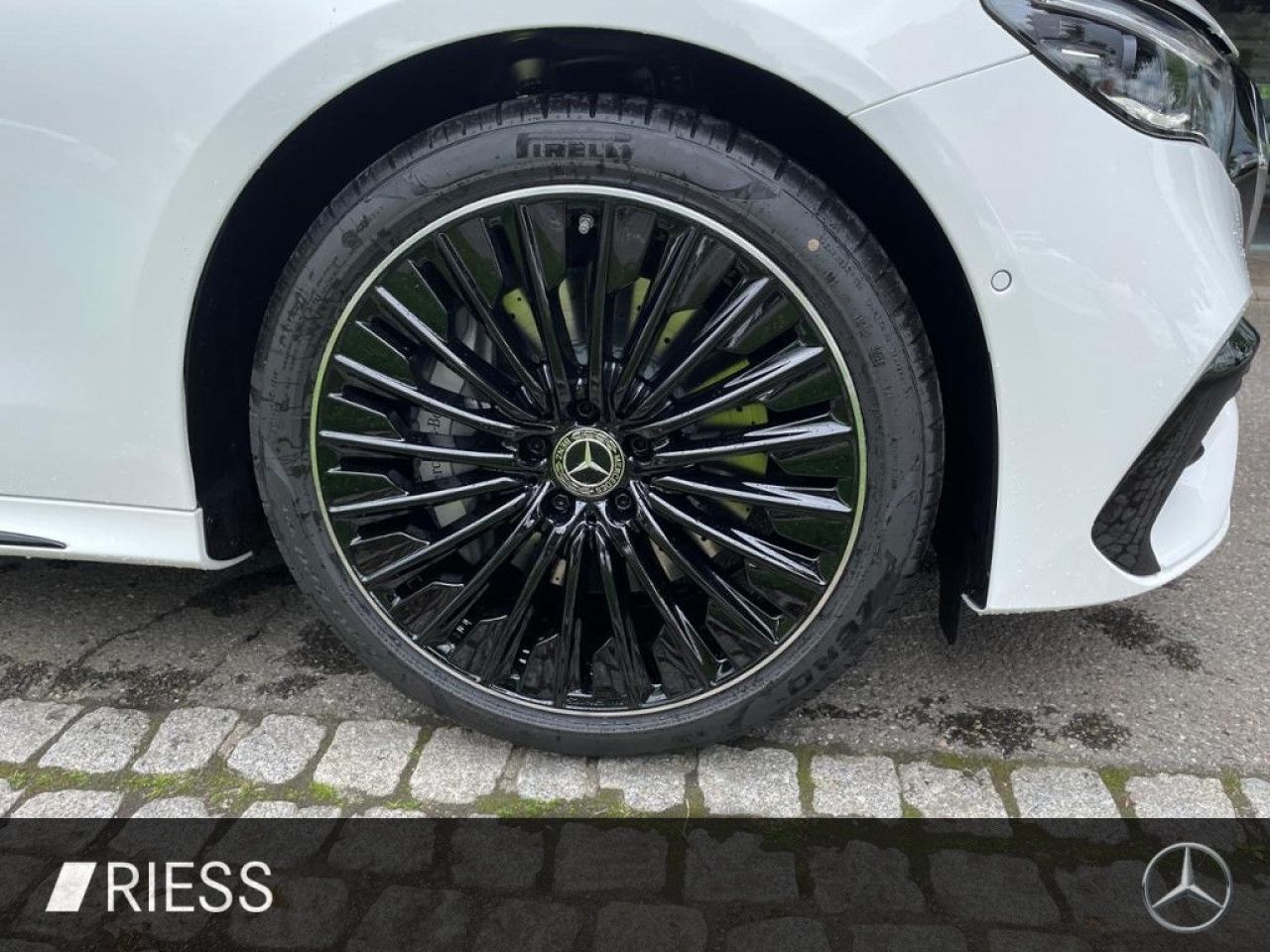 Mercedes-Benz E-Klasse – Bild 8