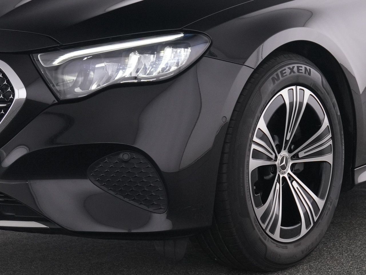 Mercedes-Benz E-Klasse – Bild 8