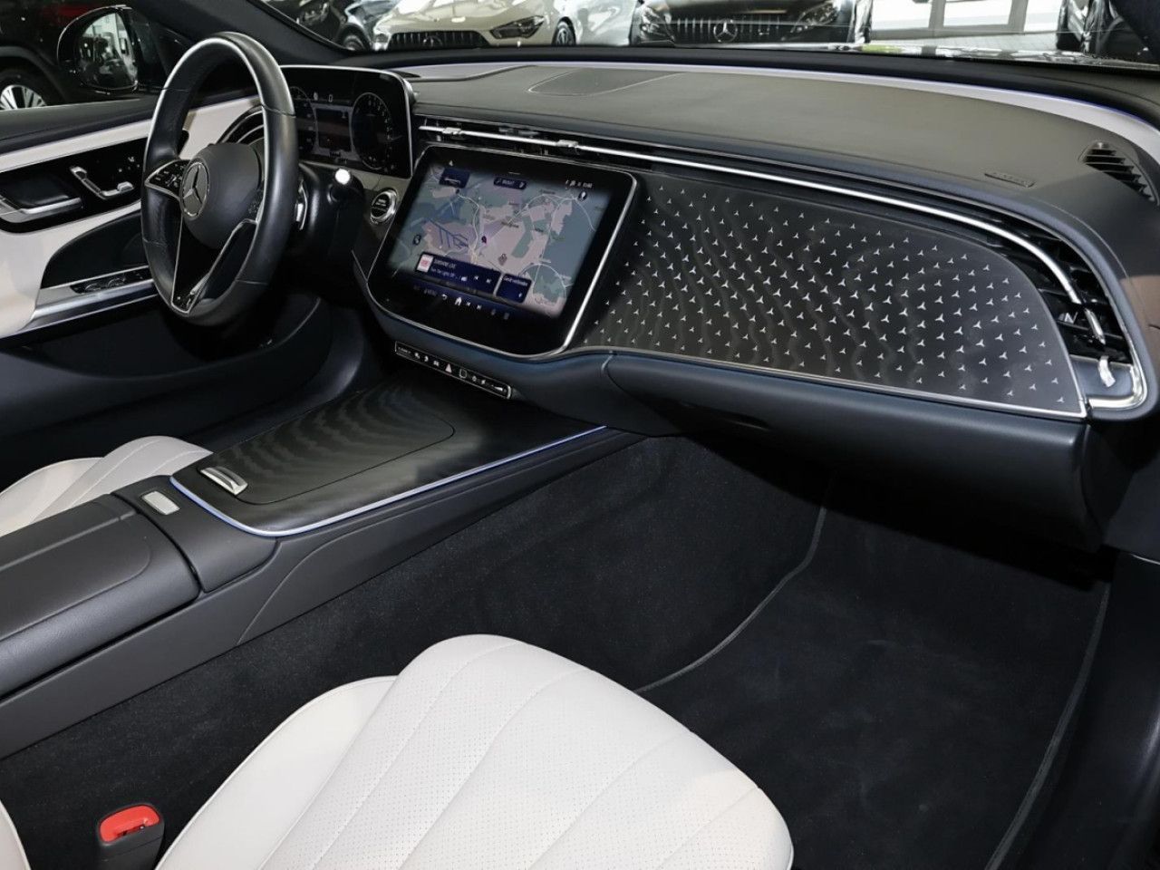 Mercedes-Benz E-Klasse – Bild 8