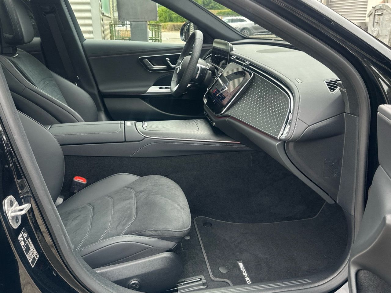 Mercedes-Benz E-Klasse – Bild 15