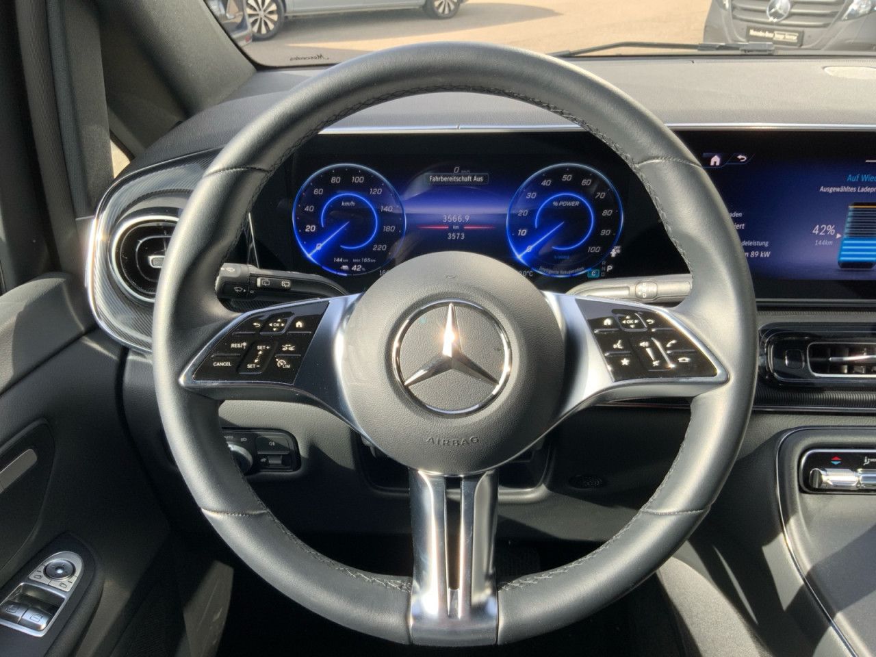 Mercedes-Benz EQV – Bild 11