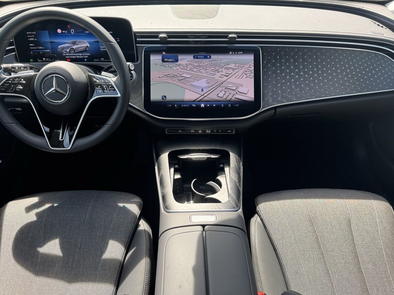 Mercedes-Benz E-Klasse – Bild 15