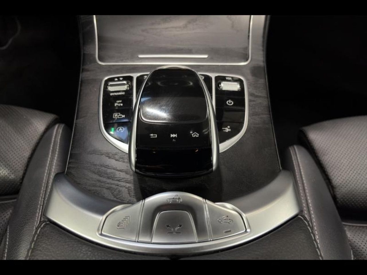 Photo du v&eacute;hicule 8 / 18