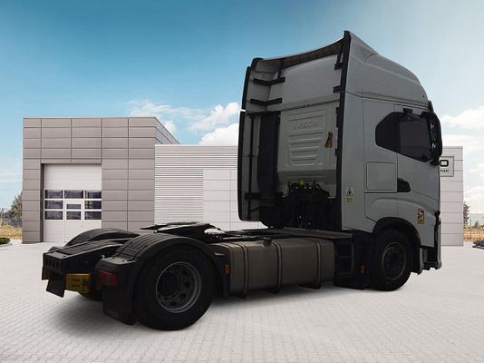 Vehicle image 3 / 6