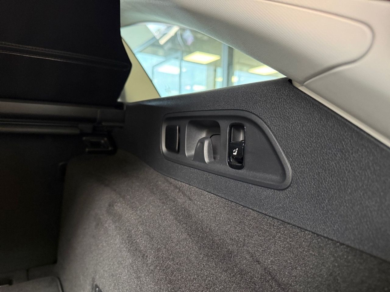 Mercedes-Benz E-Klasse – Bild 29
