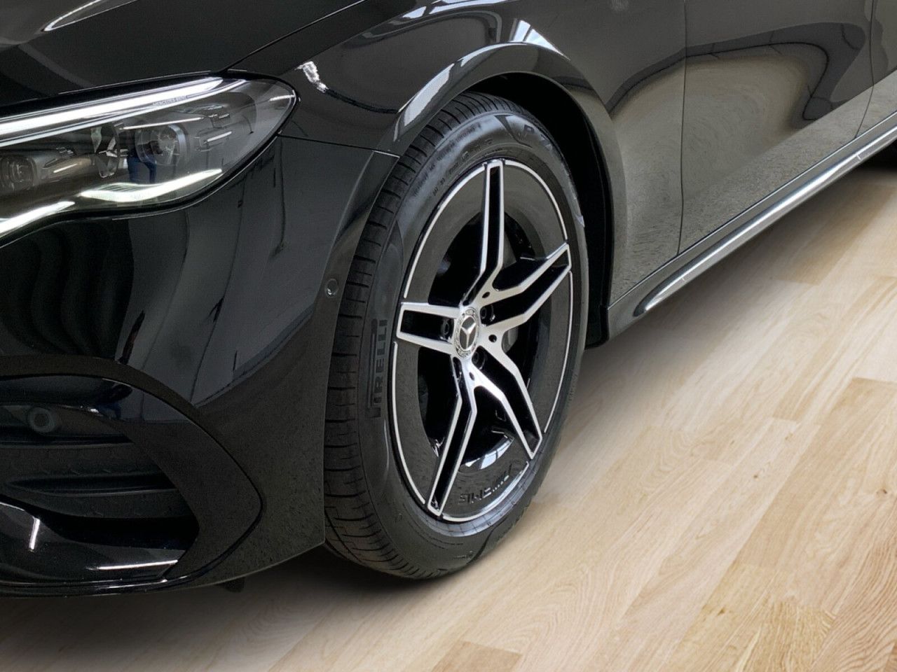 Mercedes-Benz E-Klasse – Bild 6