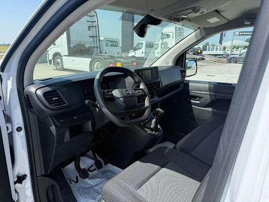 Vehicle image 4 / 14