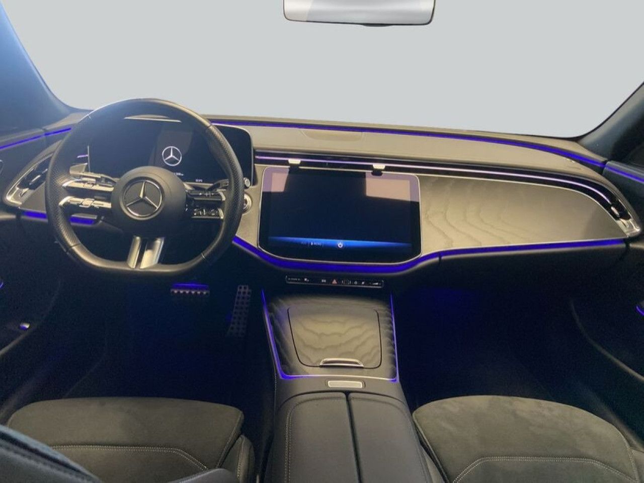 Mercedes-Benz E-Klasse – Bild 13