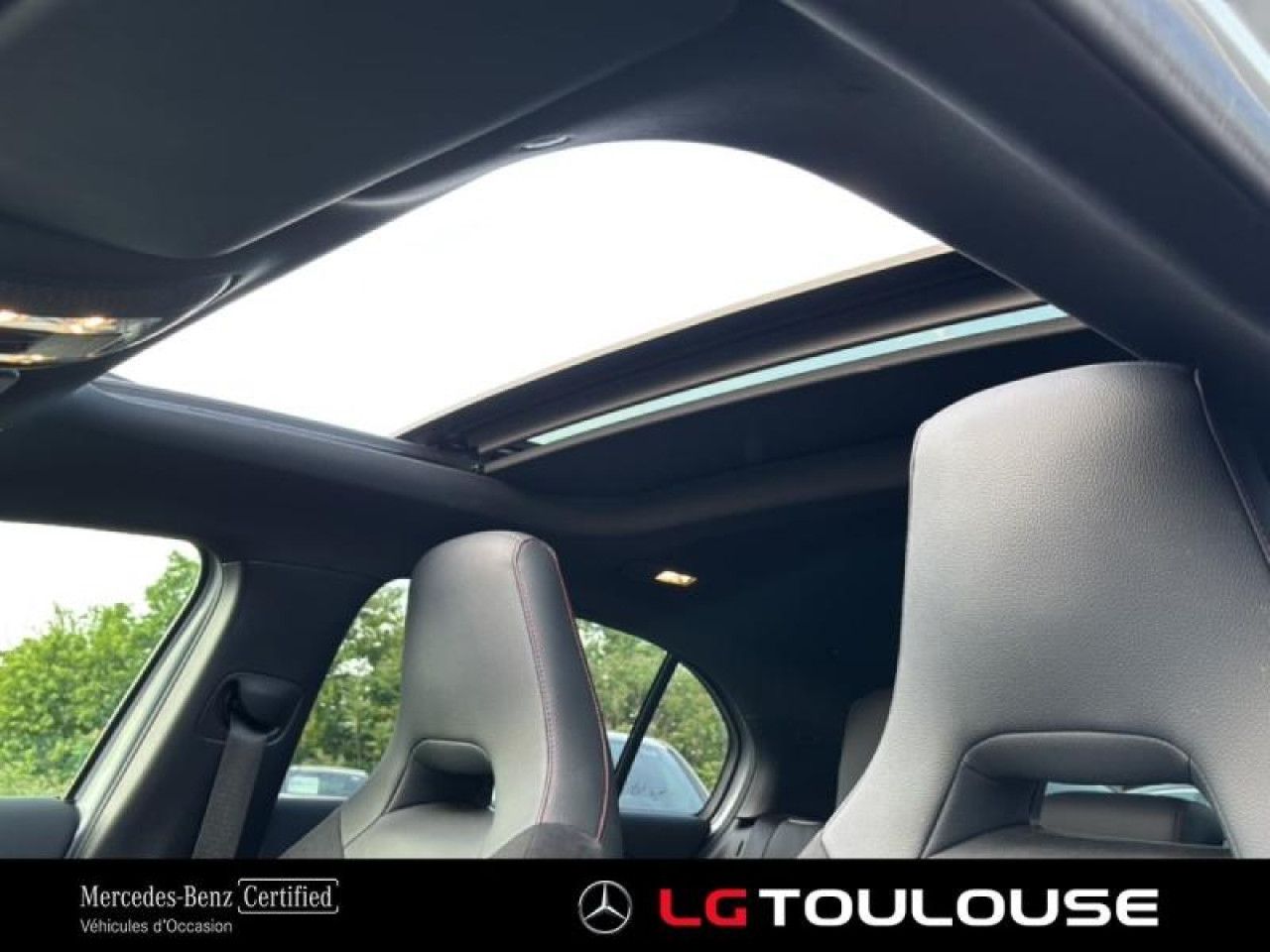 Photo du v&eacute;hicule 18 / 18