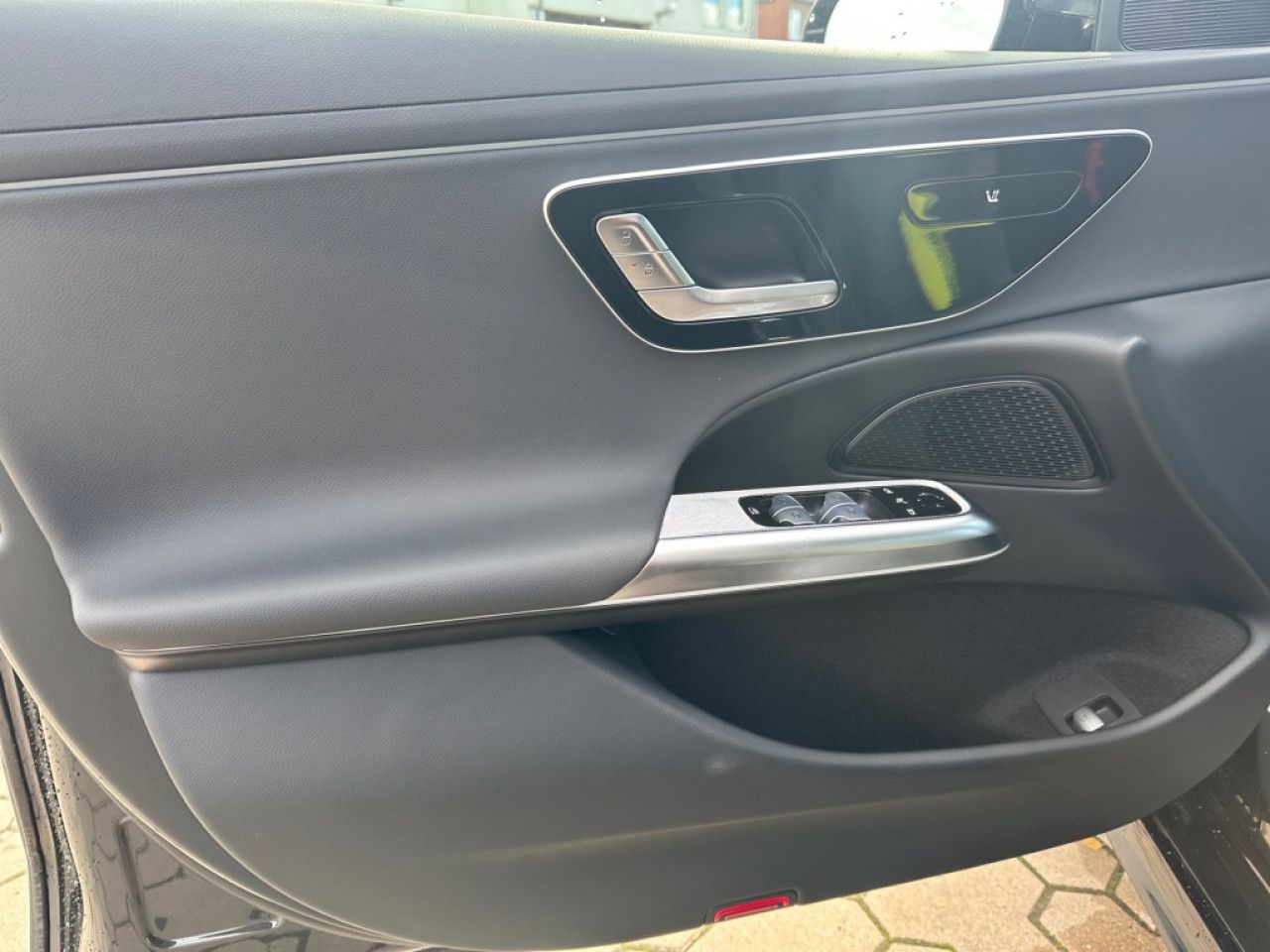 Mercedes-Benz E-Klasse – Bild 17