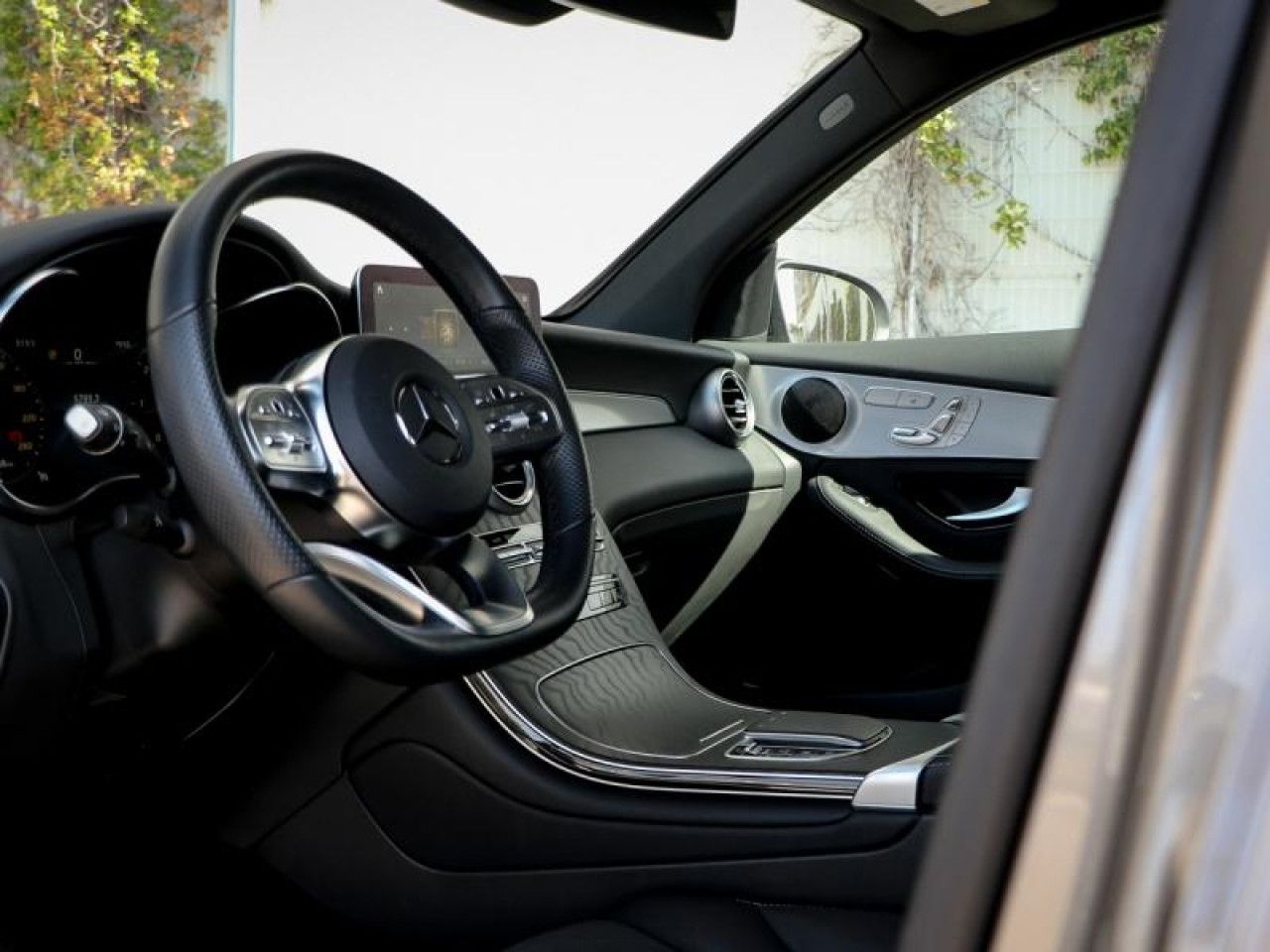 Photo du v&eacute;hicule 10 / 18