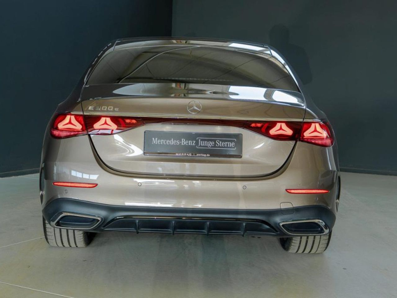 Mercedes-Benz E-Klasse – Bild 4