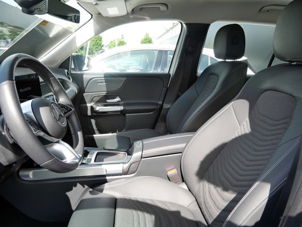 Mercedes-Benz GLB – Bild 14