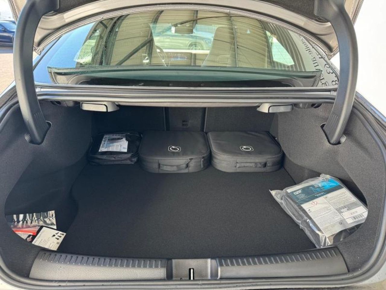 Photo du v&eacute;hicule 10 / 18