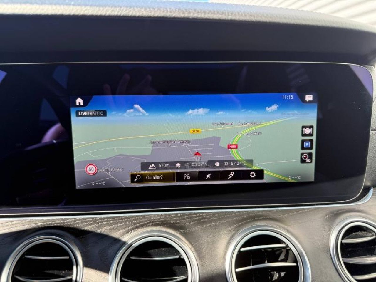 Photo du v&eacute;hicule 16 / 18