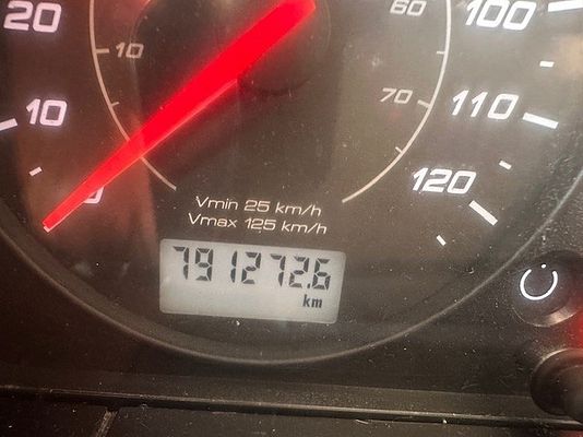 Vehicle image 11 / 20