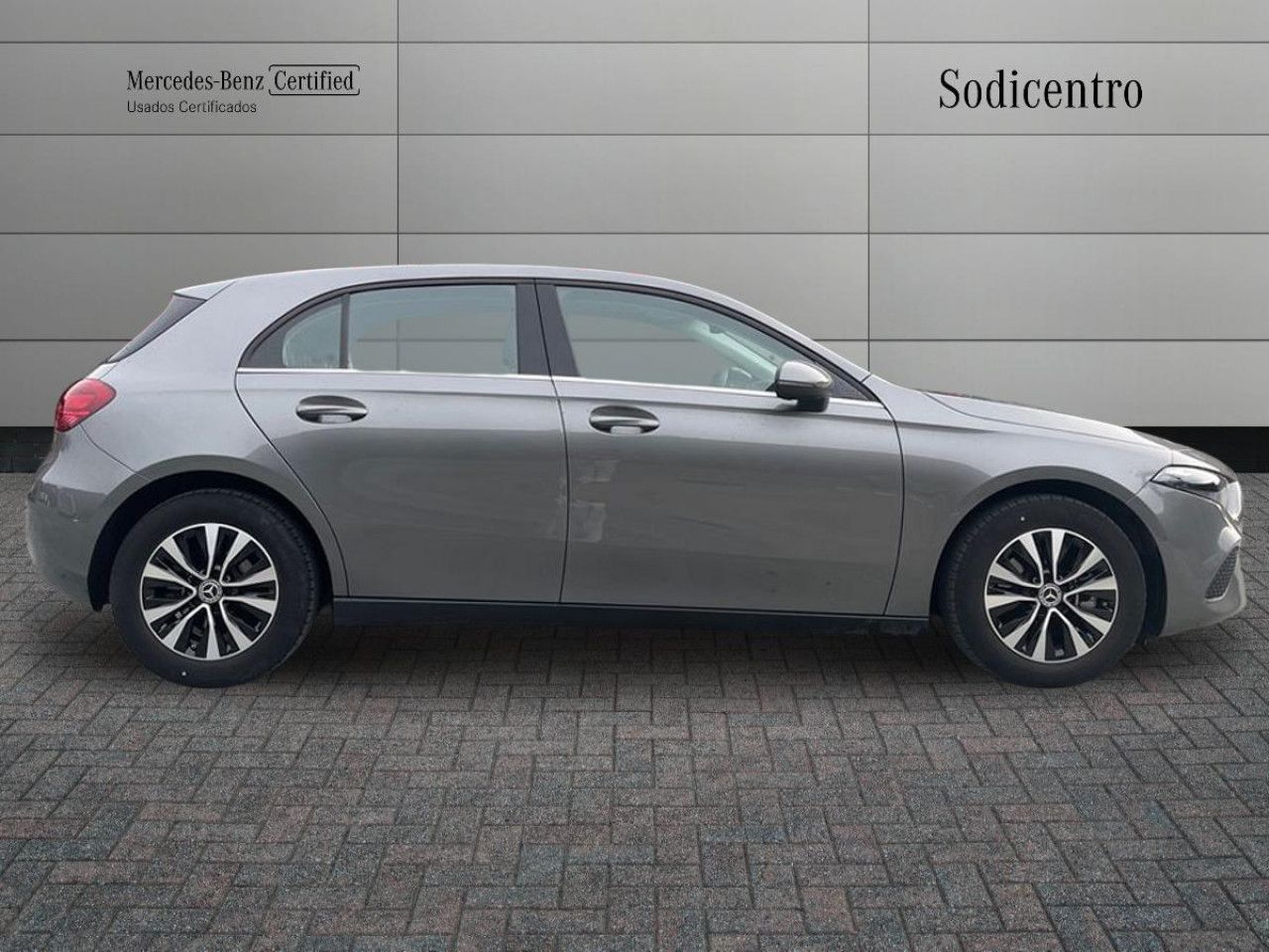 Imagem do veículo 7 / 20