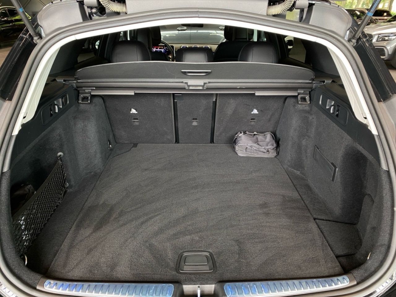 Mercedes-Benz C-Klasse – Bild 8
