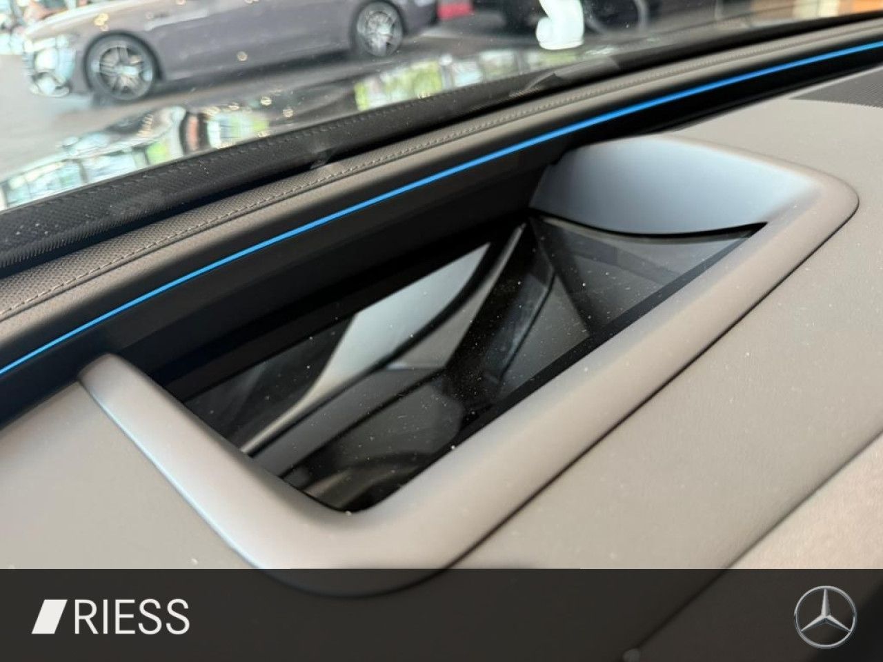 Mercedes-Benz E-Klasse – Bild 17