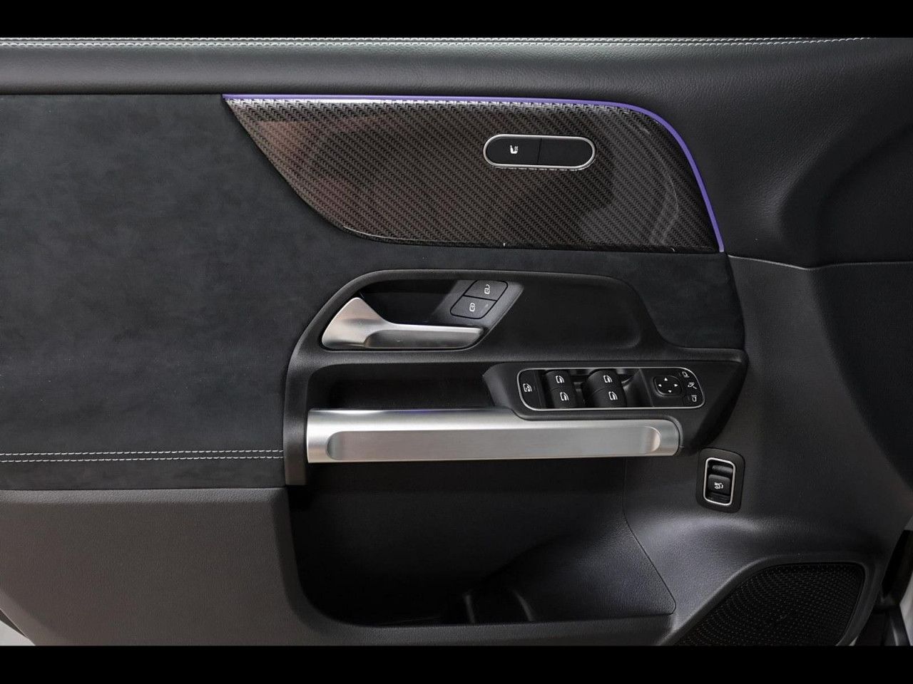 Mercedes-Benz GLB – Bild 12