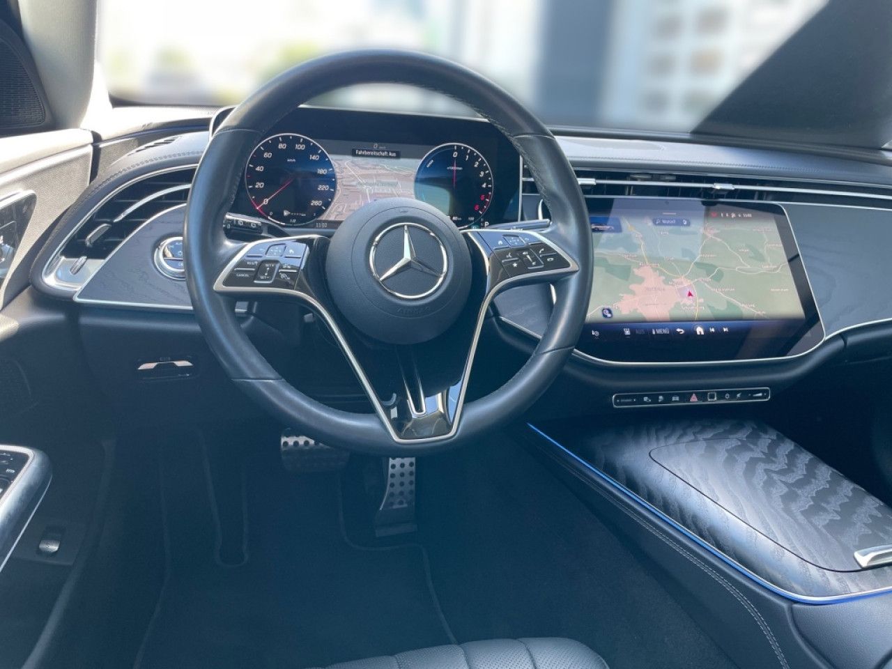 Mercedes-Benz E-Klasse – Bild 9