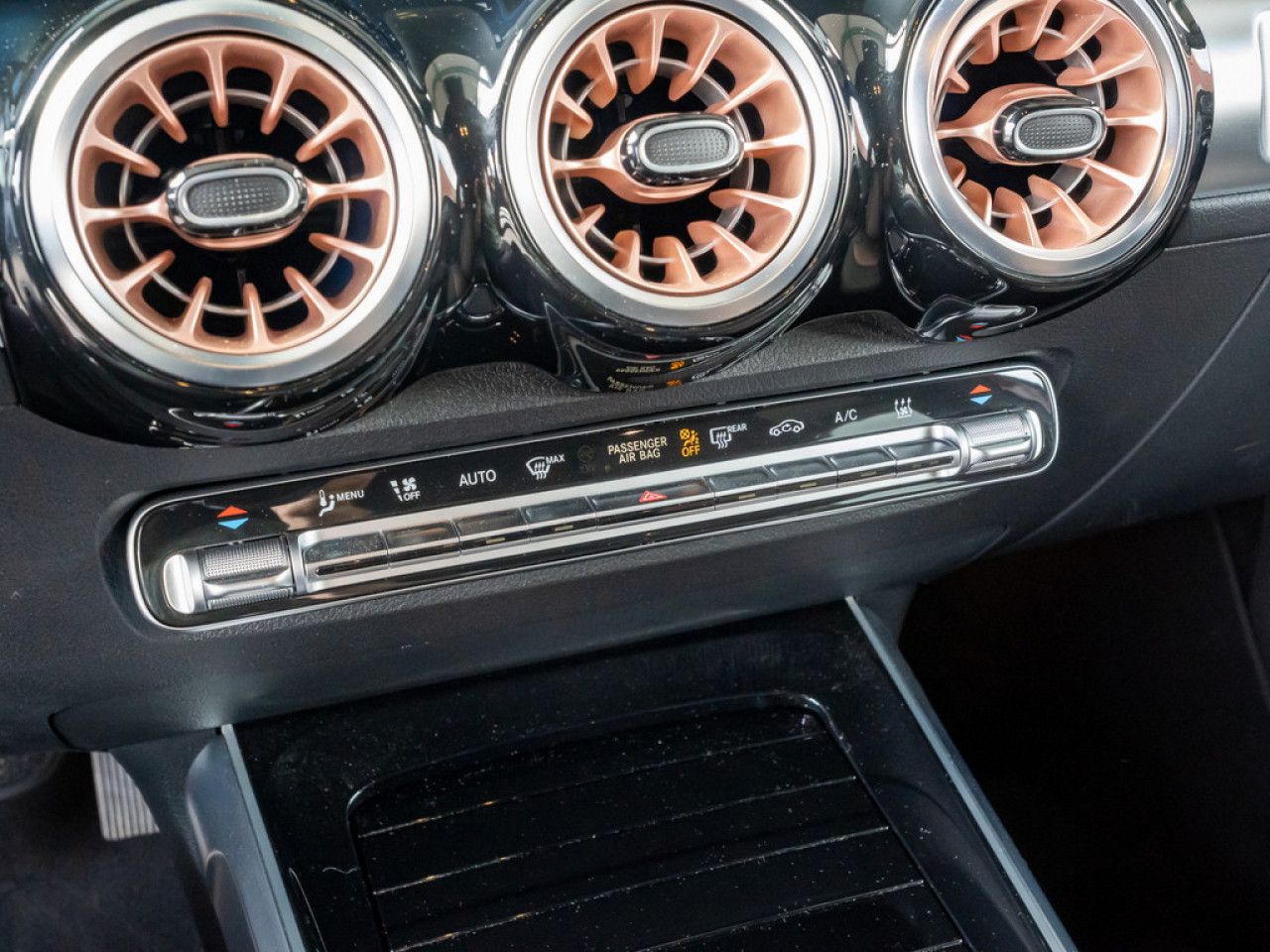 Mercedes-Benz EQB – Bild 13