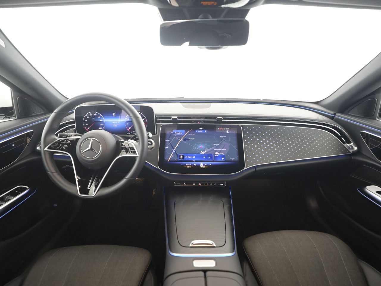 Mercedes-Benz E-Klasse – Bild 10