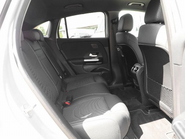 Mercedes-Benz EQA 350