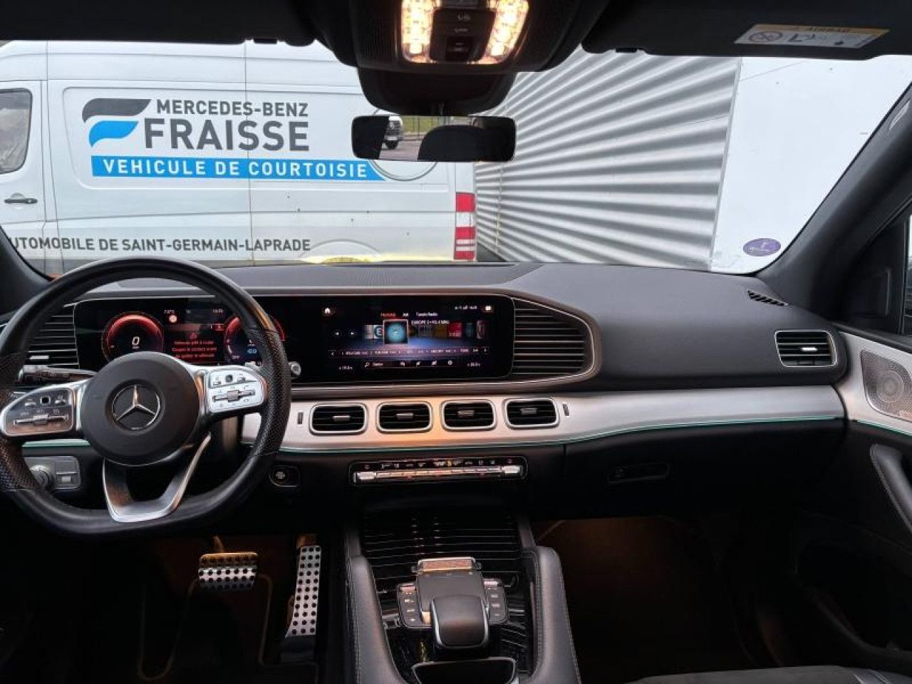 Photo du v&eacute;hicule 9 / 16