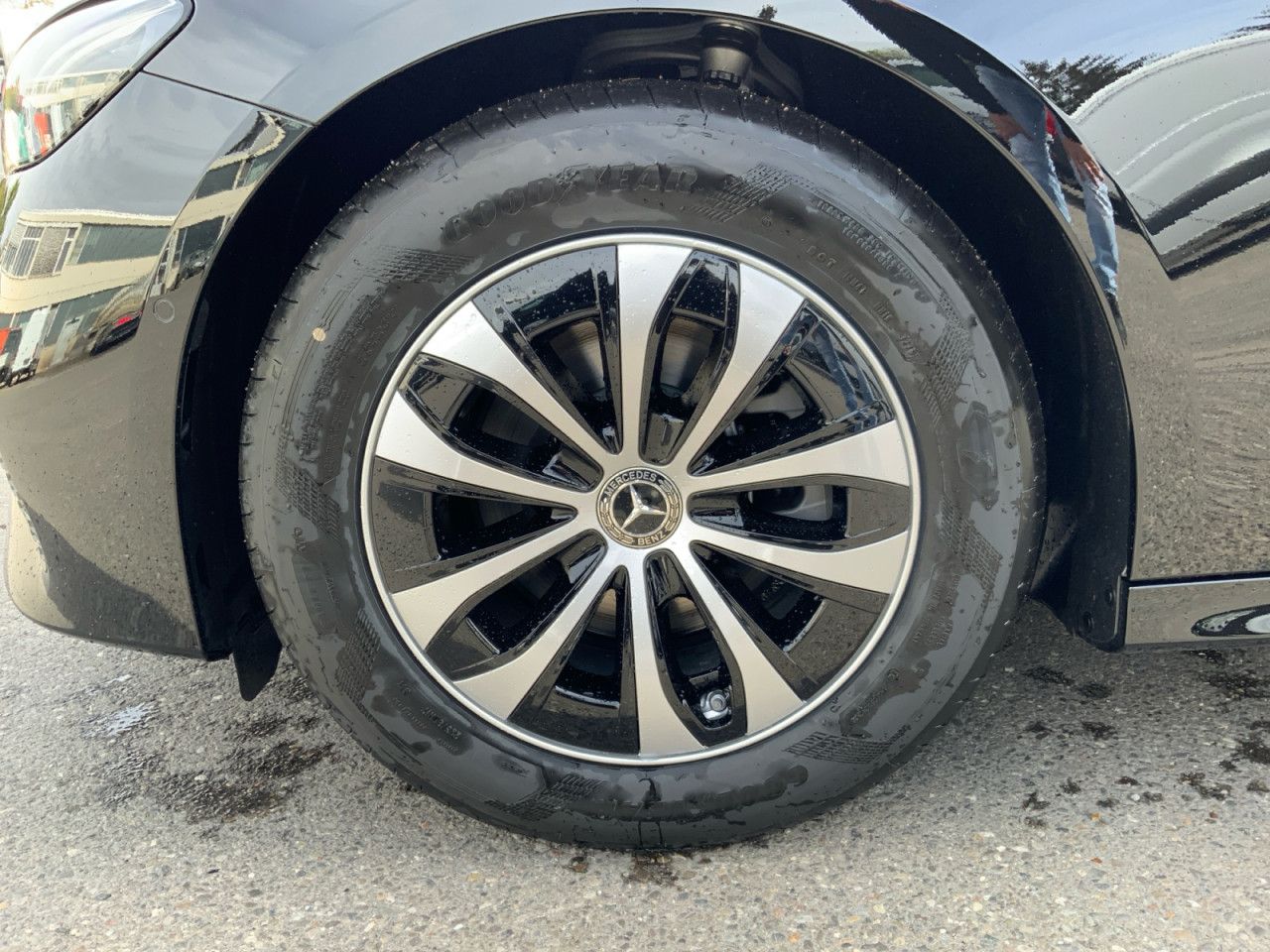 Mercedes-Benz E-Klasse – Bild 7