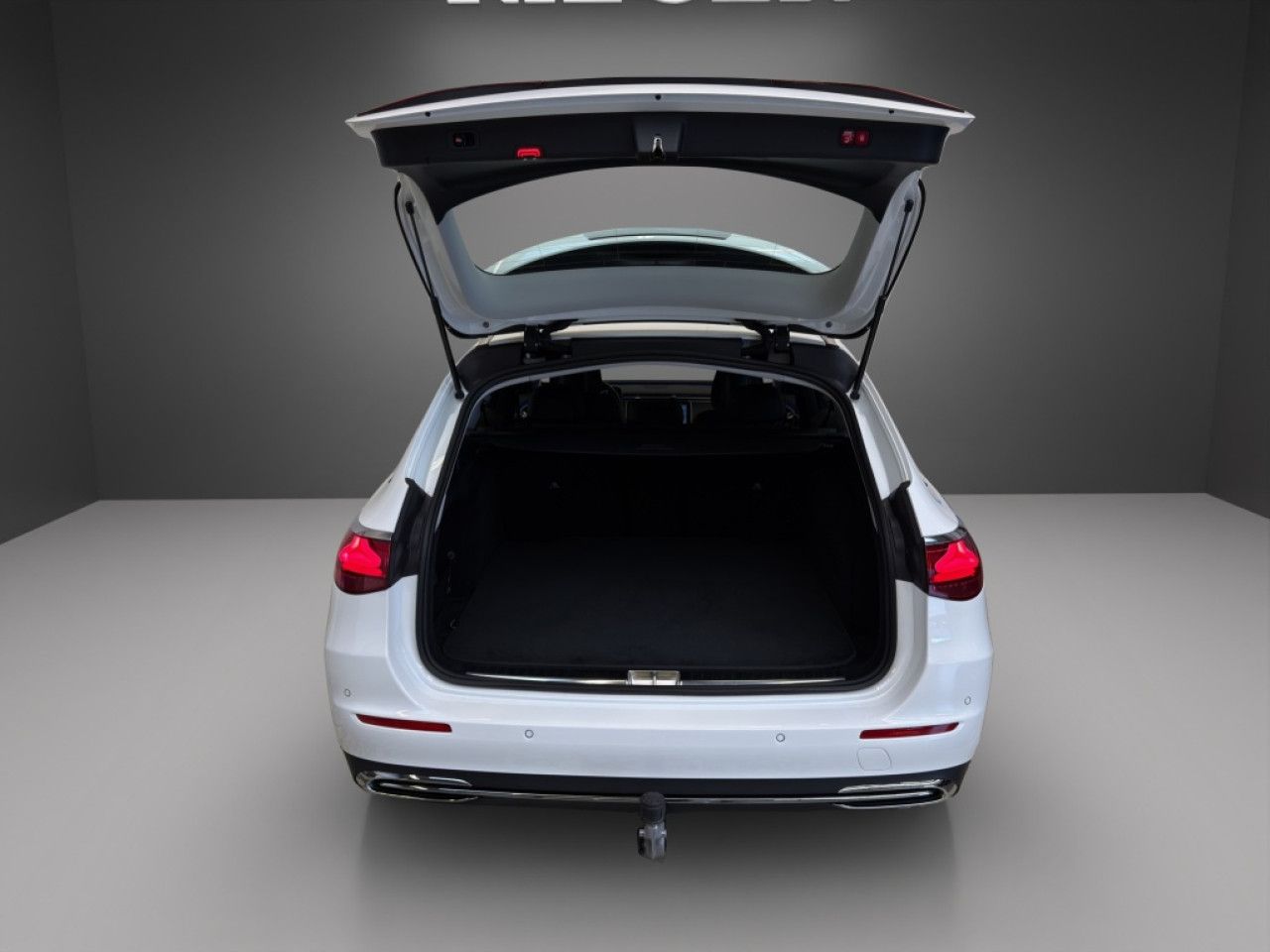 Mercedes-Benz E-Klasse – Bild 12