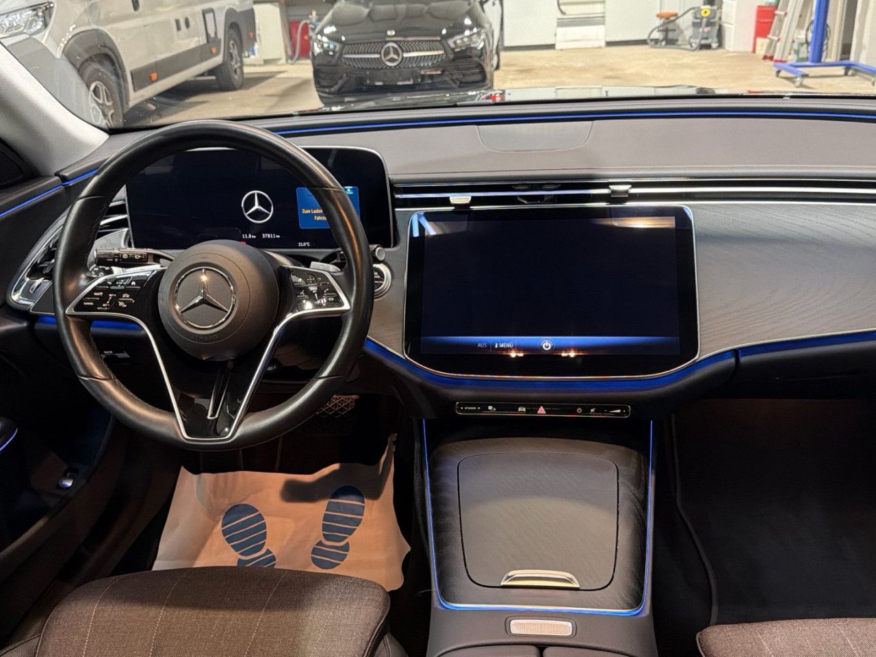 Mercedes-Benz E-Klasse – Bild 13