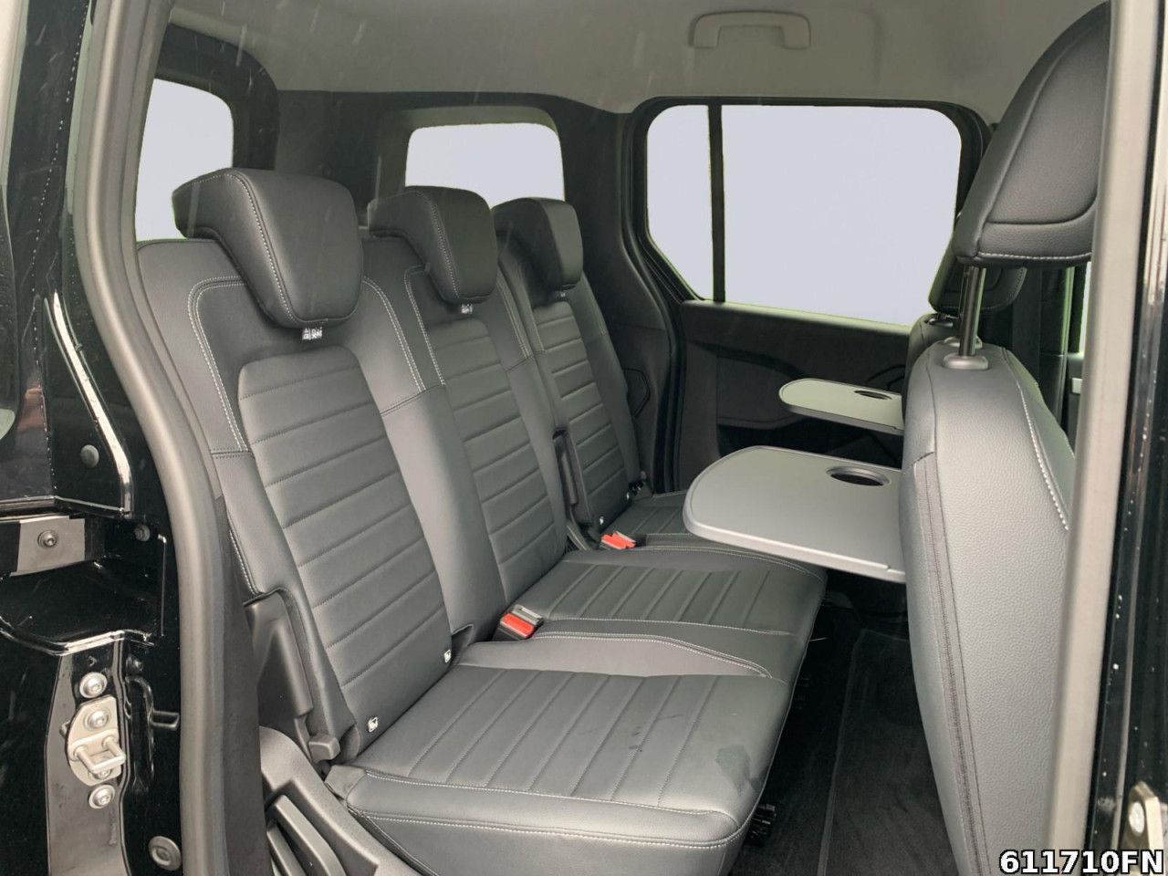 Mercedes-Benz EQT – Bild 11