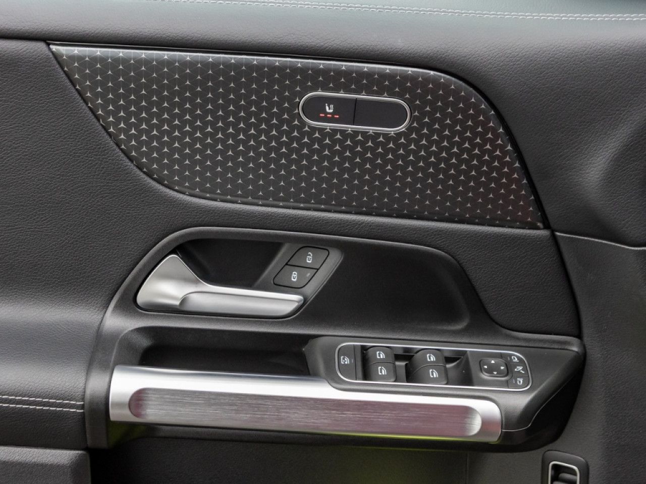 Mercedes-Benz GLB – Bild 14
