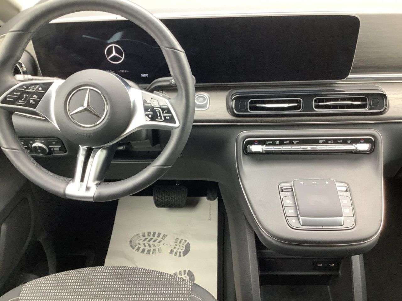 Mercedes-Benz EQV – Bild 4