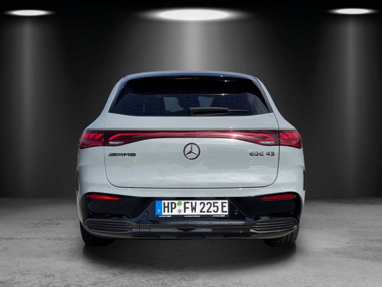 Mercedes-Benz EQE SUV – Bild 10