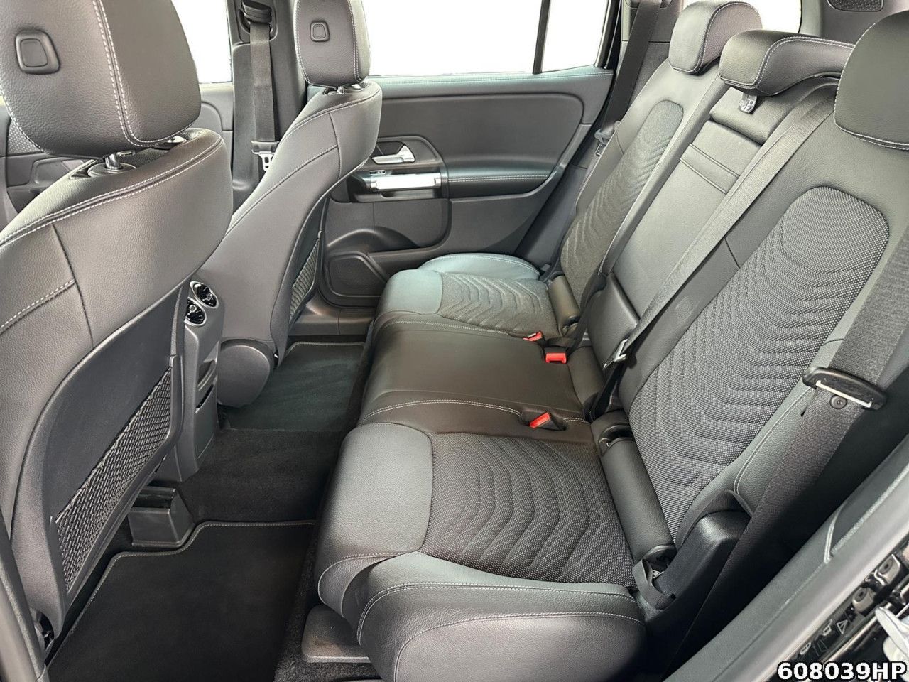 Mercedes-Benz GLB – Bild 12
