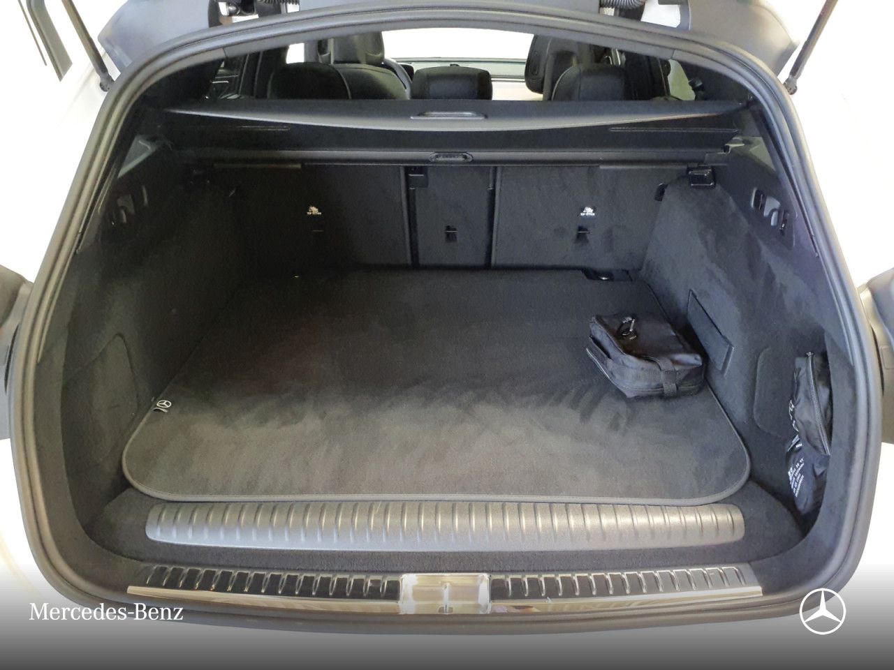 Mercedes-Benz E-Klasse – Bild 14