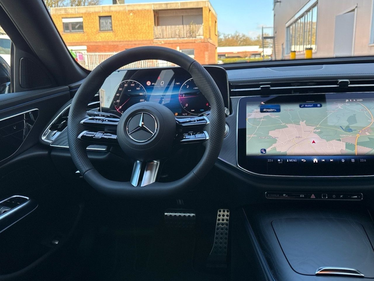 Mercedes-Benz E-Klasse – Bild 8