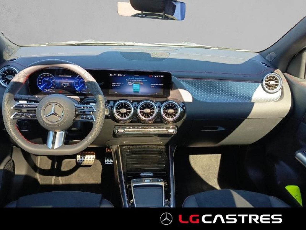 Photo du v&eacute;hicule 9 / 18