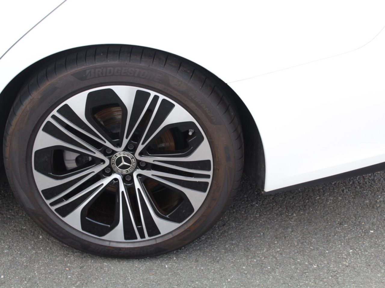 Mercedes-Benz E-Klasse – Bild 22