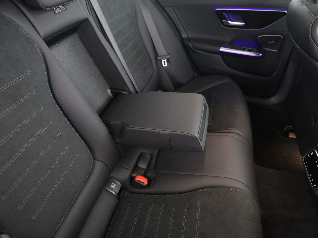 Mercedes-Benz C-Klasse – Bild 22