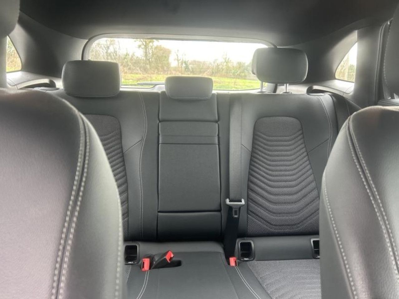 Photo du v&eacute;hicule 15 / 18