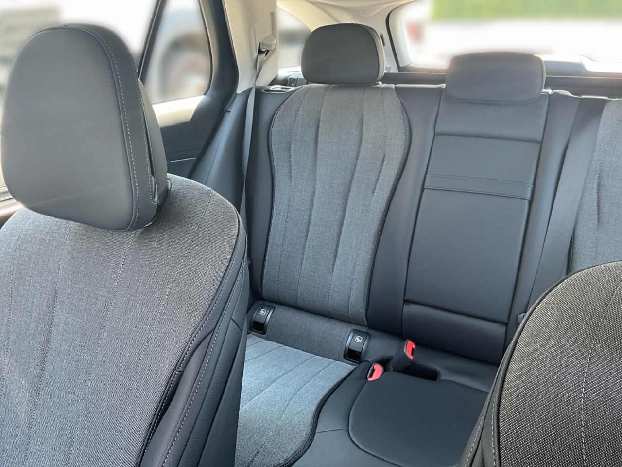 Mercedes-Benz E-Klasse – Bild 14